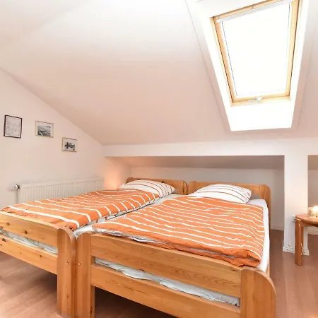 Apartment Quaint In Near Sea